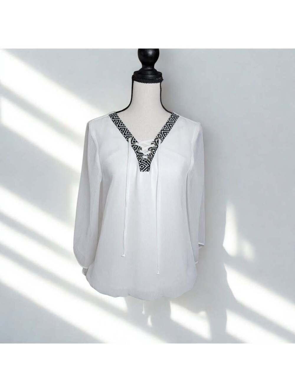 I.N. Studio Petite White Lace Up Aztec Trim Boho Layered Blouse Top Size Small